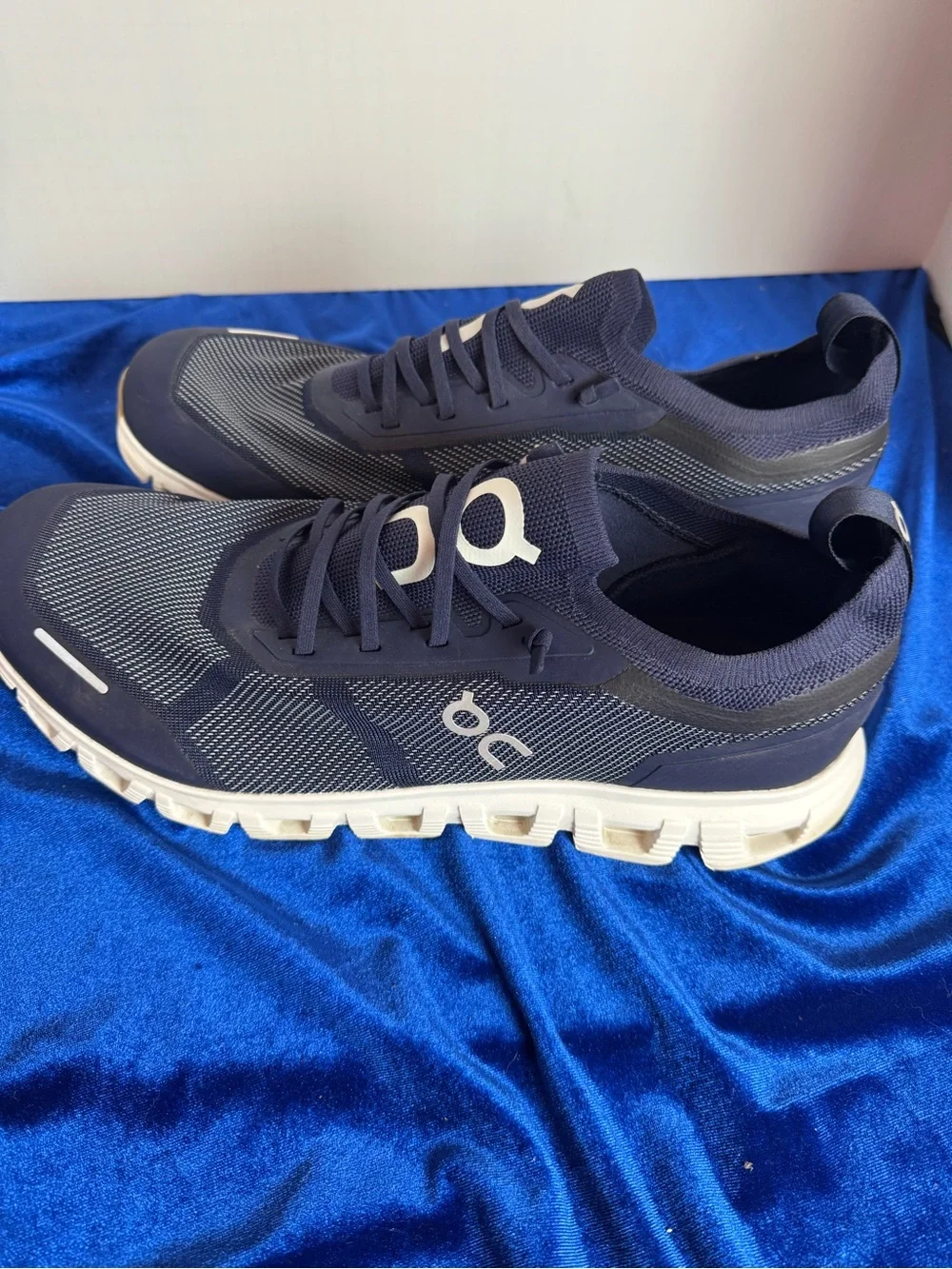 On Running Men's Cloud Versa 6 Navy and White